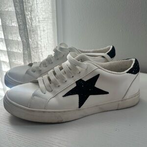 Steve Madden sneakers